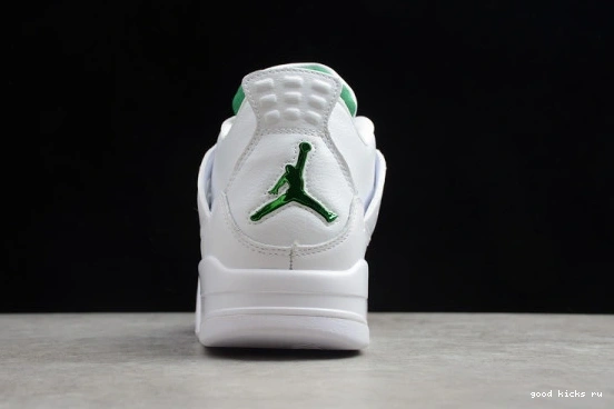Retro CT8527-113  Green Jordan Air CT8527-113 4 Metallic 0509